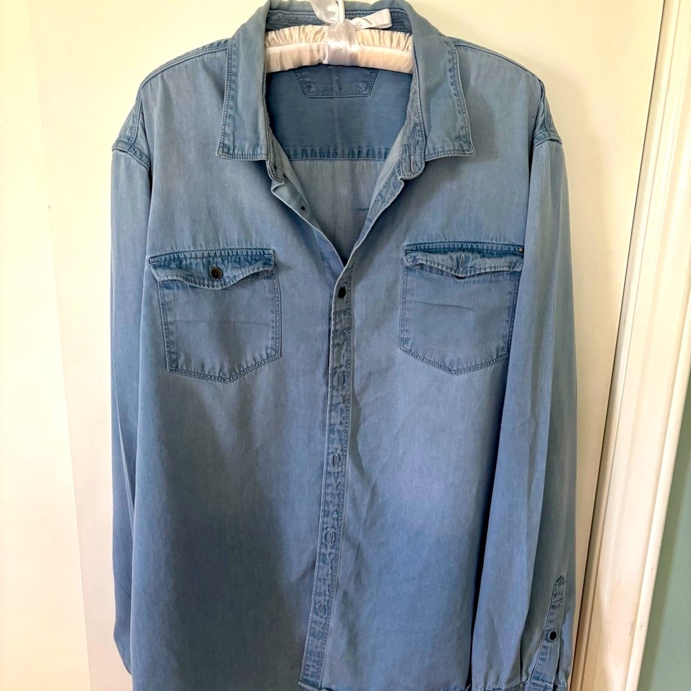 Calvin Klein 100% Cotton Button down - Picture 2 of 7
